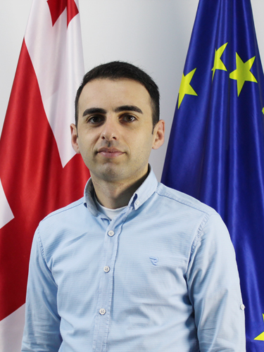 დავით დათიაშვილი